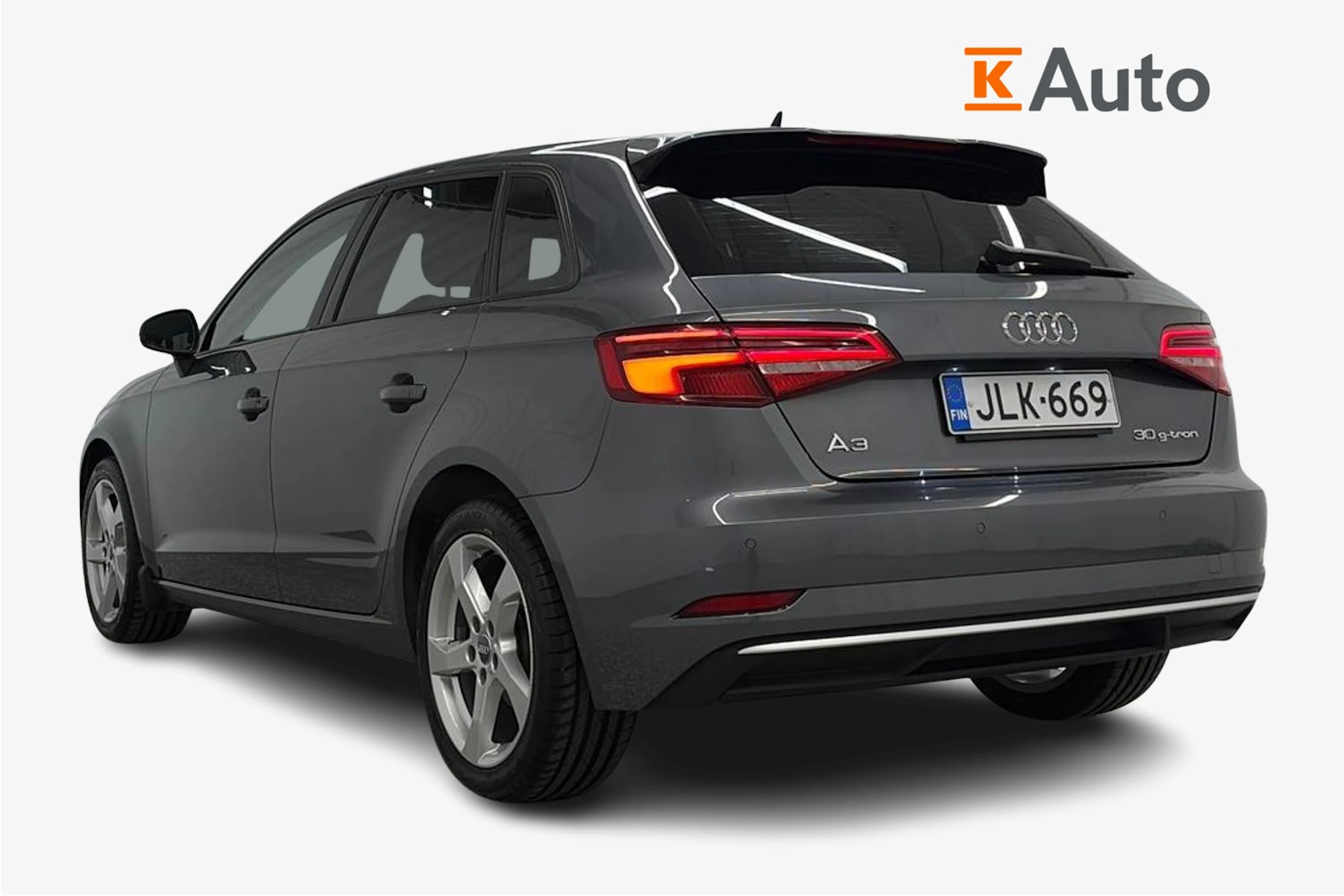 harmaa Audi A3 2020 kuva 2.
