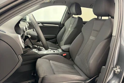 harmaa Audi A3 2020 kuva 11.