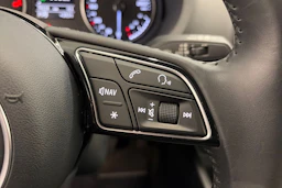 harmaa Audi A3 2020 kuva 14.