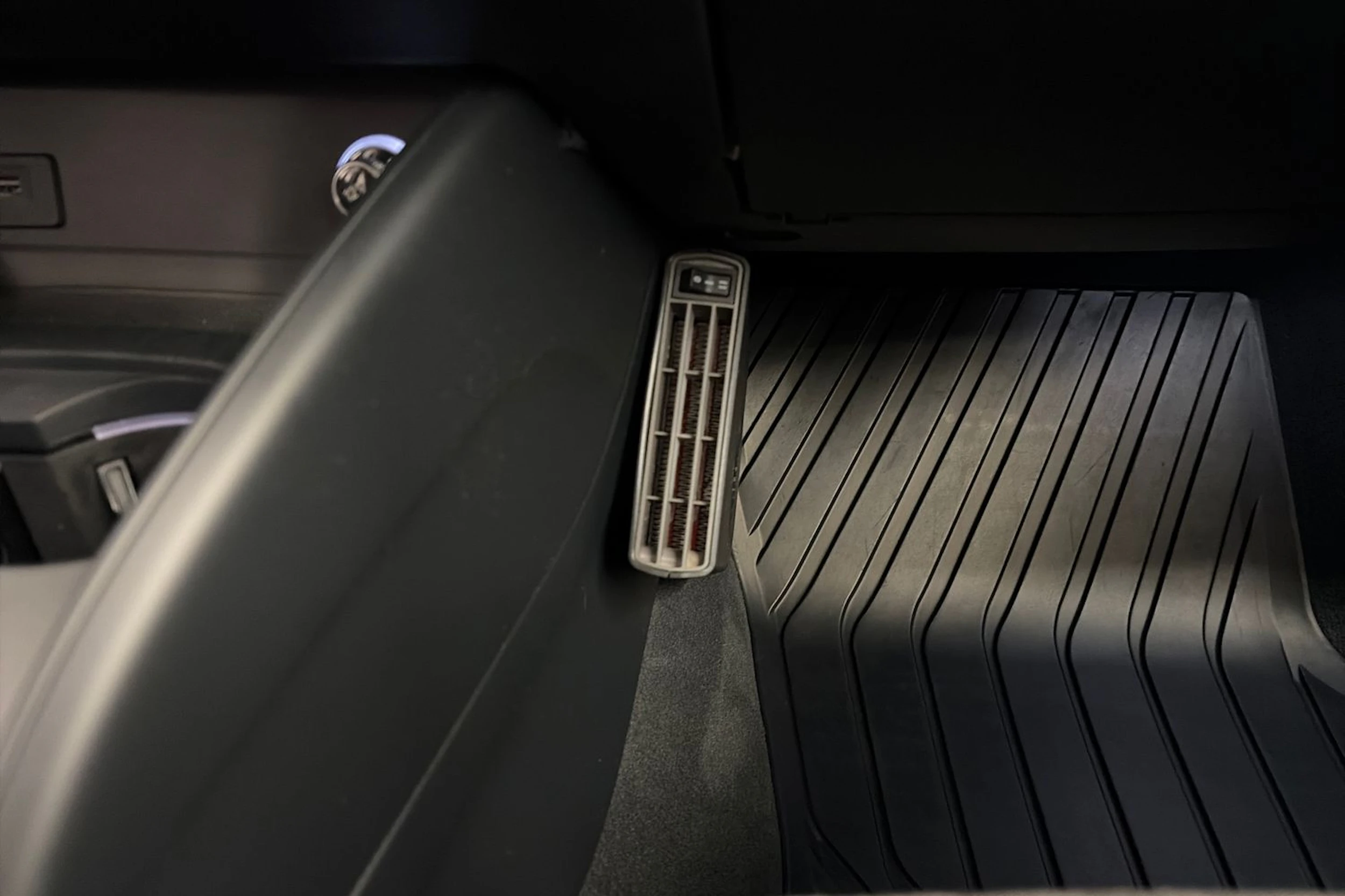 harmaa Audi A3 2020 kuva 21.