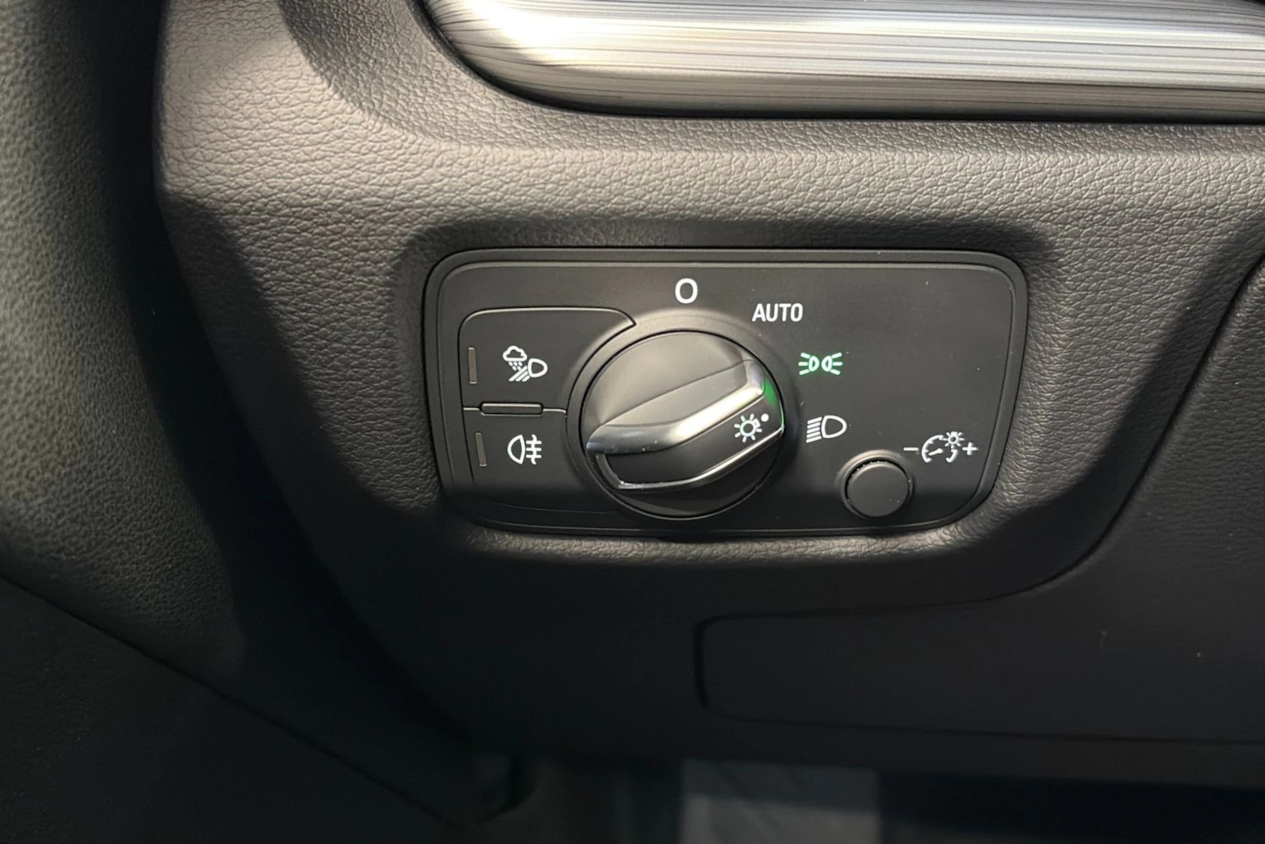 harmaa Audi A3 2020 kuva 24.