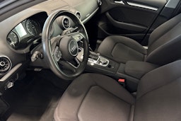 harmaa Audi A3 2020 kuva 3.