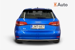 Sininen Audi A3 2020 kuva 3.