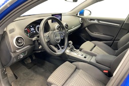 Sininen Audi A3 2020 kuva 7.