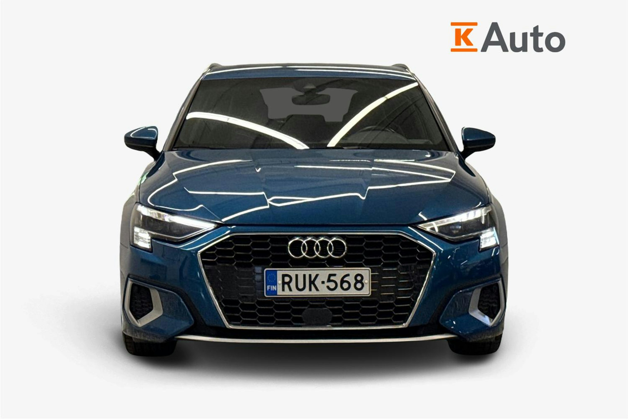 sininen Audi A3 2020 kuva 5.