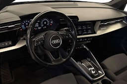 sininen Audi A3 2020 kuva 7.