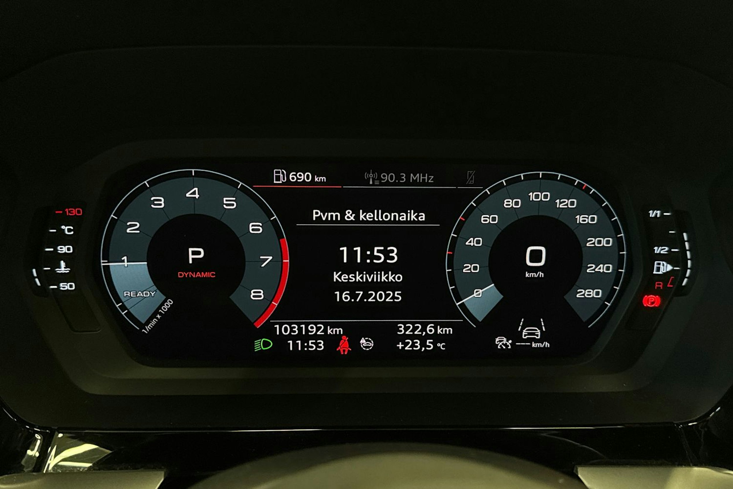 sininen Audi A3 2020 kuva 18.