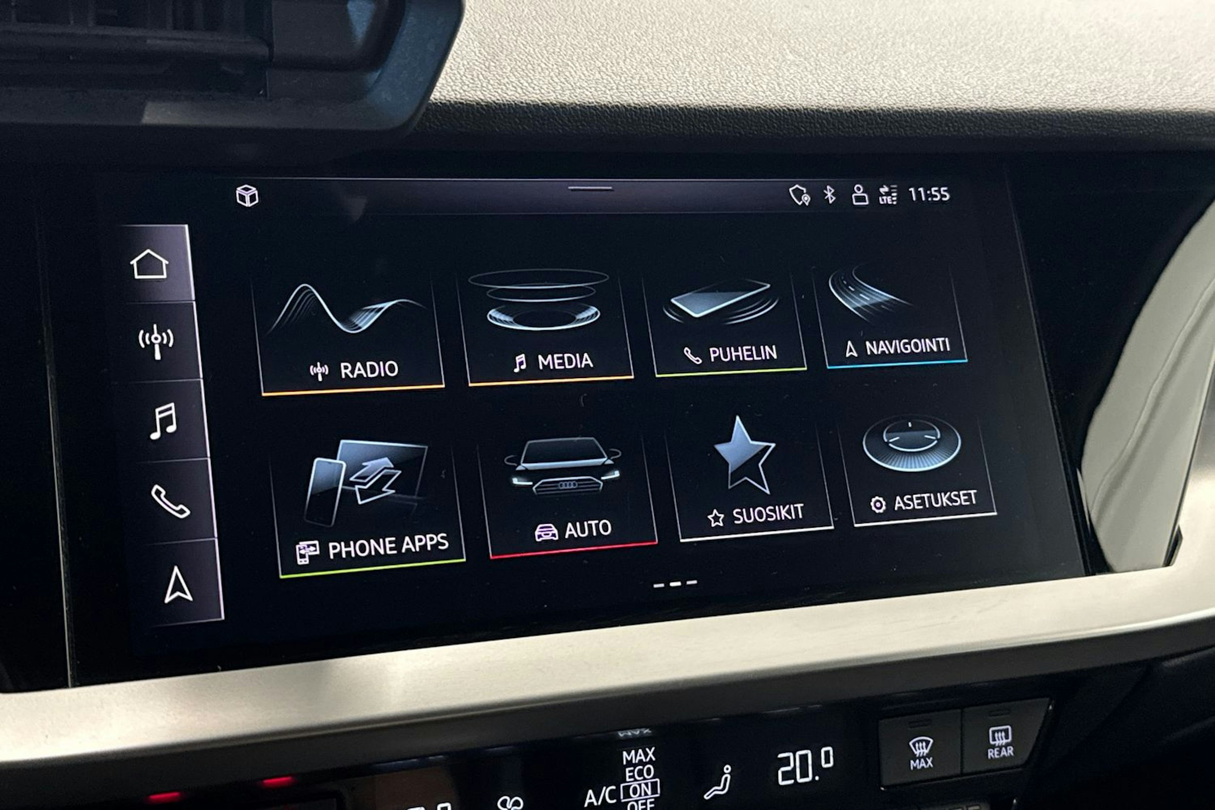 sininen Audi A3 2020 kuva 23.