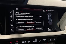 sininen Audi A3 2020 kuva 30.