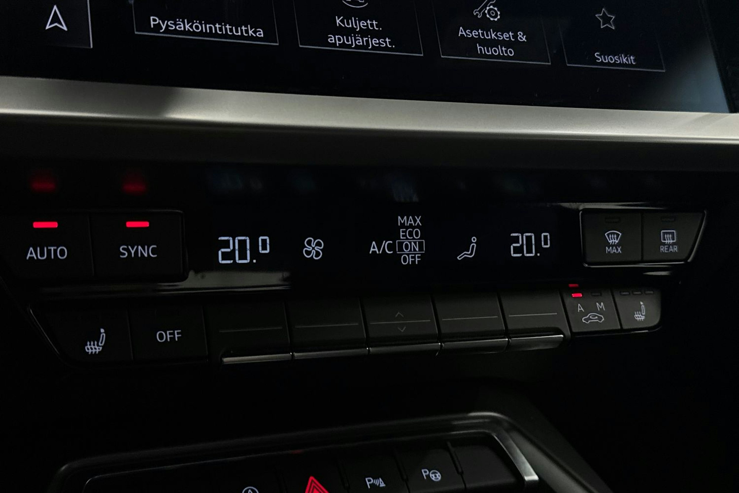 sininen Audi A3 2020 kuva 31.