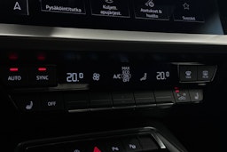 sininen Audi A3 2020 kuva 31.