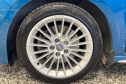 sininen Audi A3 2020 kuva 36.