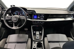 valkoinen Audi A3 2020 kuva 11.