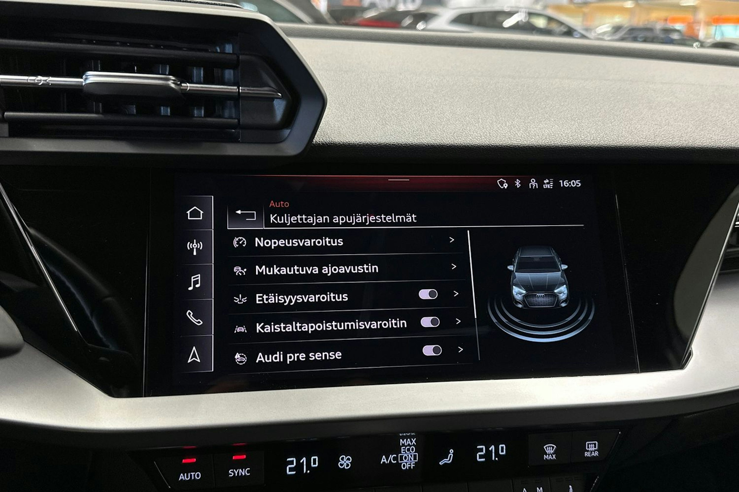 valkoinen Audi A3 2020 kuva 20.