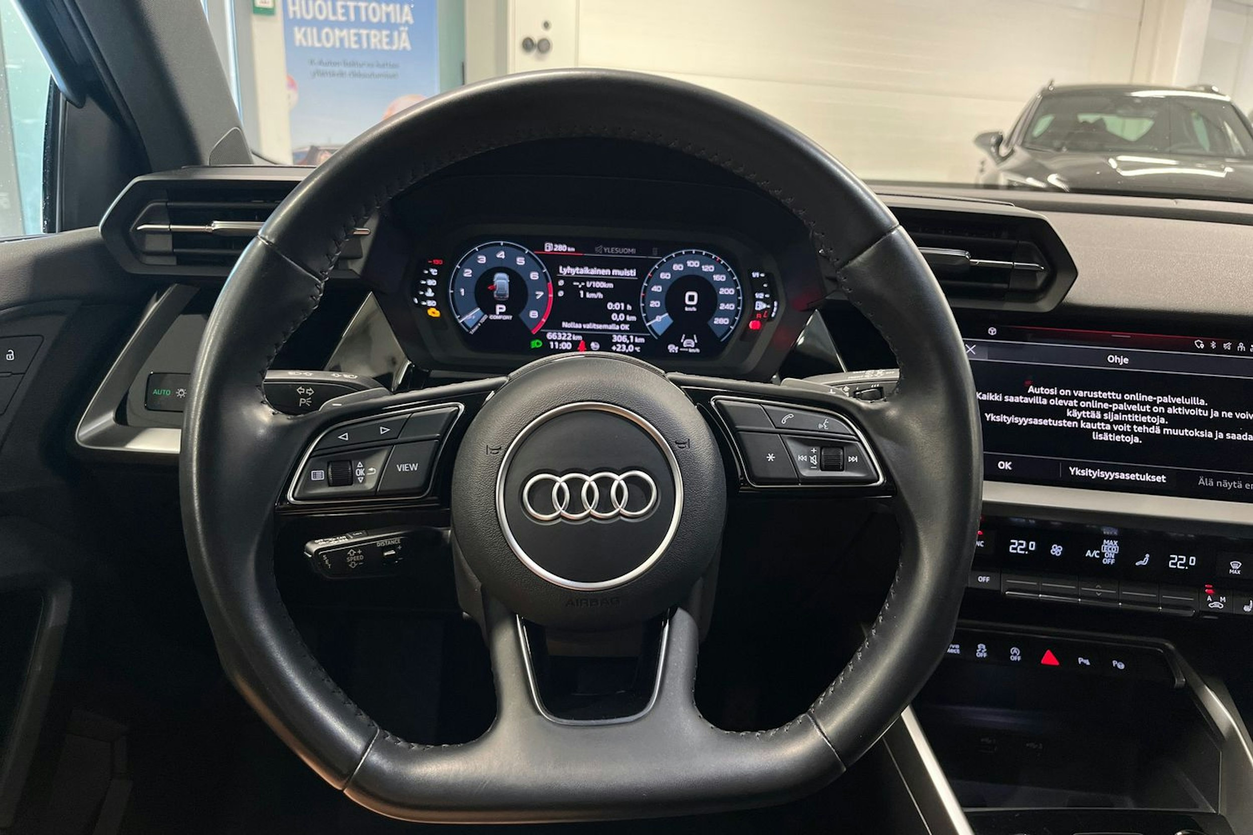 sininen Audi A3 2020 kuva 16.
