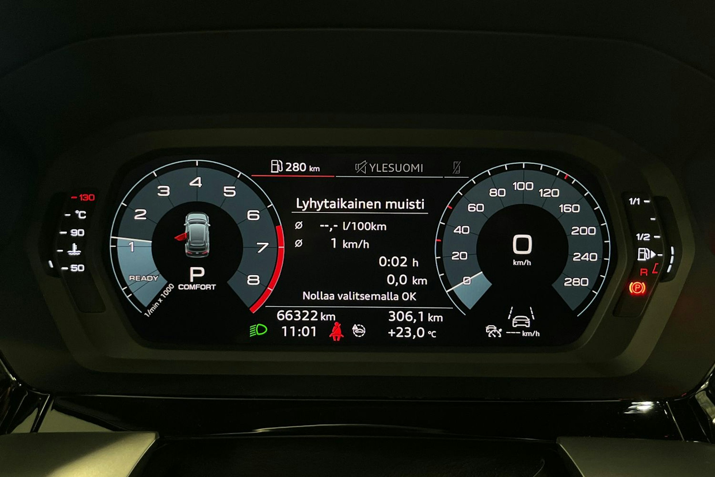 sininen Audi A3 2020 kuva 20.