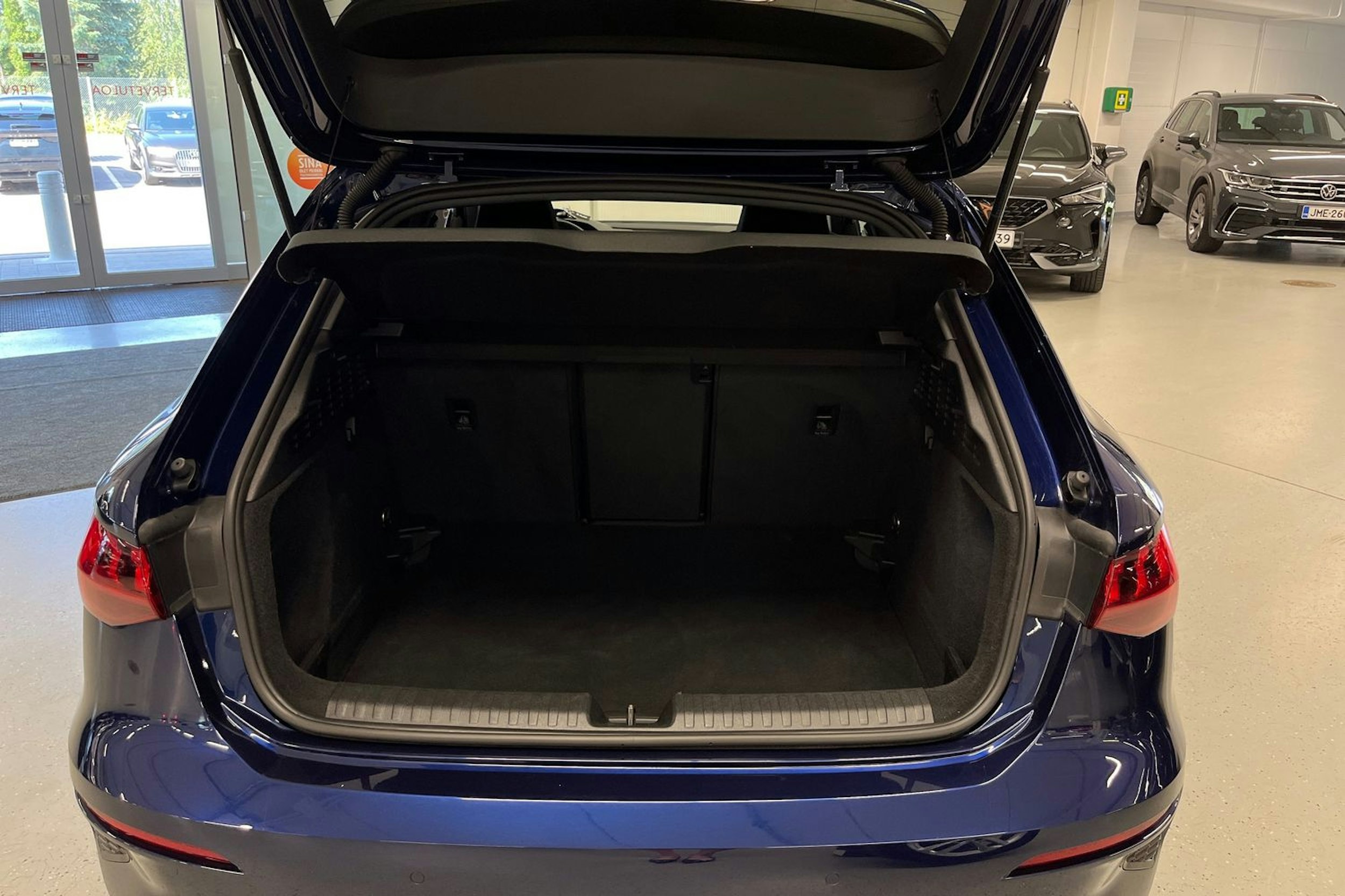 sininen Audi A3 2020 kuva 28.