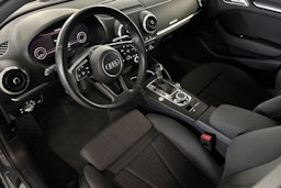 harmaa Audi A3 2020 kuva 7.