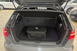 harmaa Audi A3 2020 kuva 24.