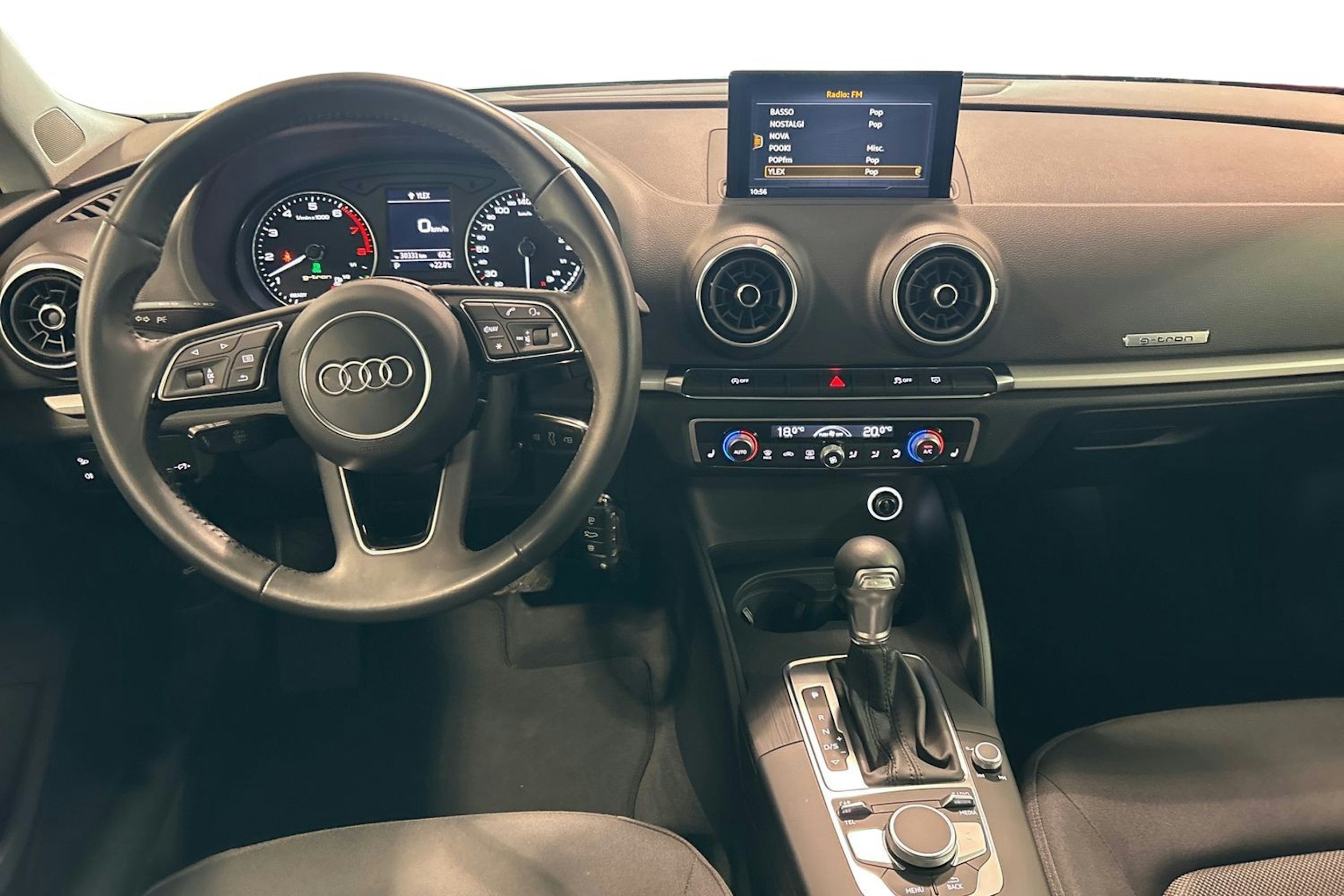 Musta Audi A3 2020 kuva 9.