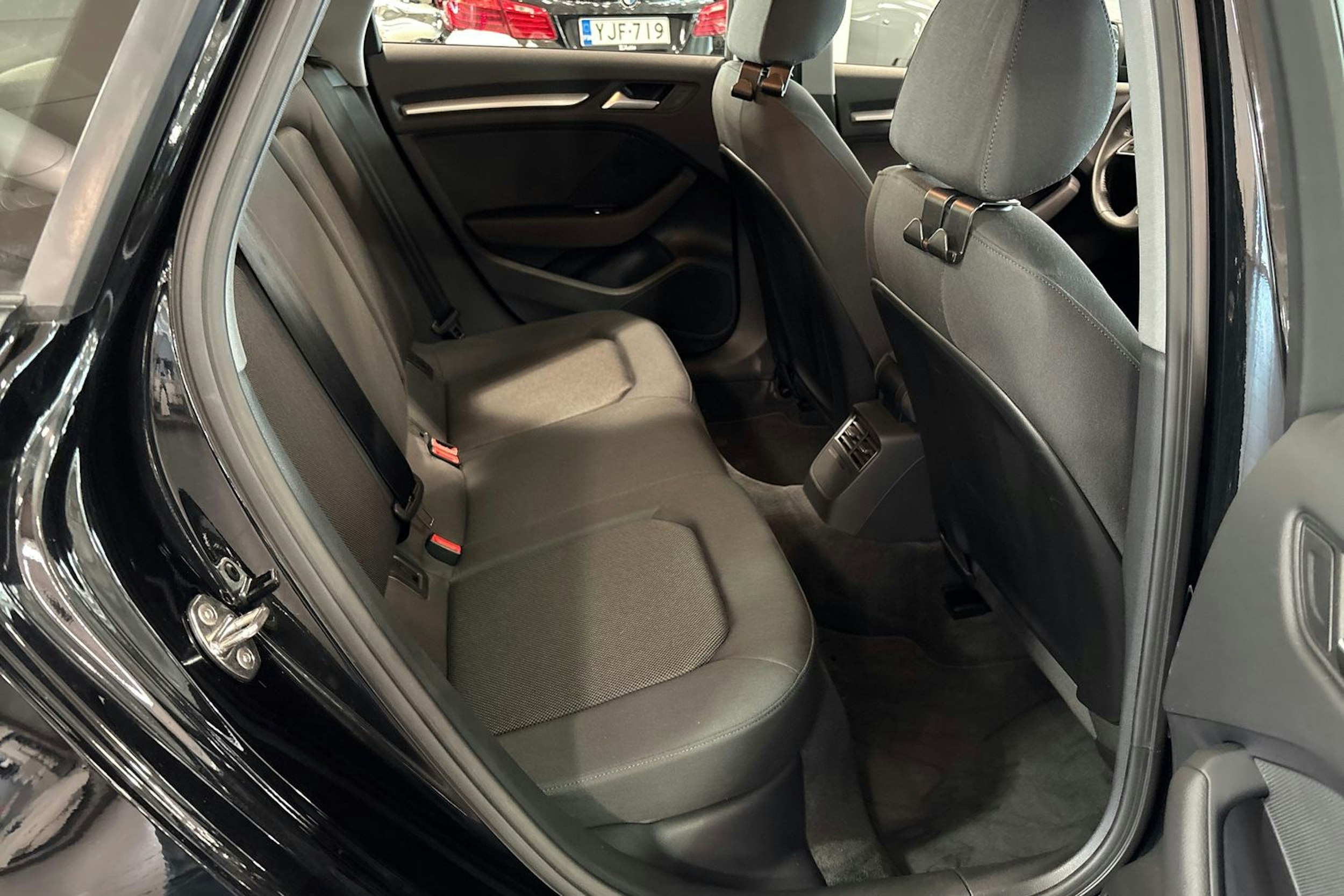 Musta Audi A3 2020 kuva 15.
