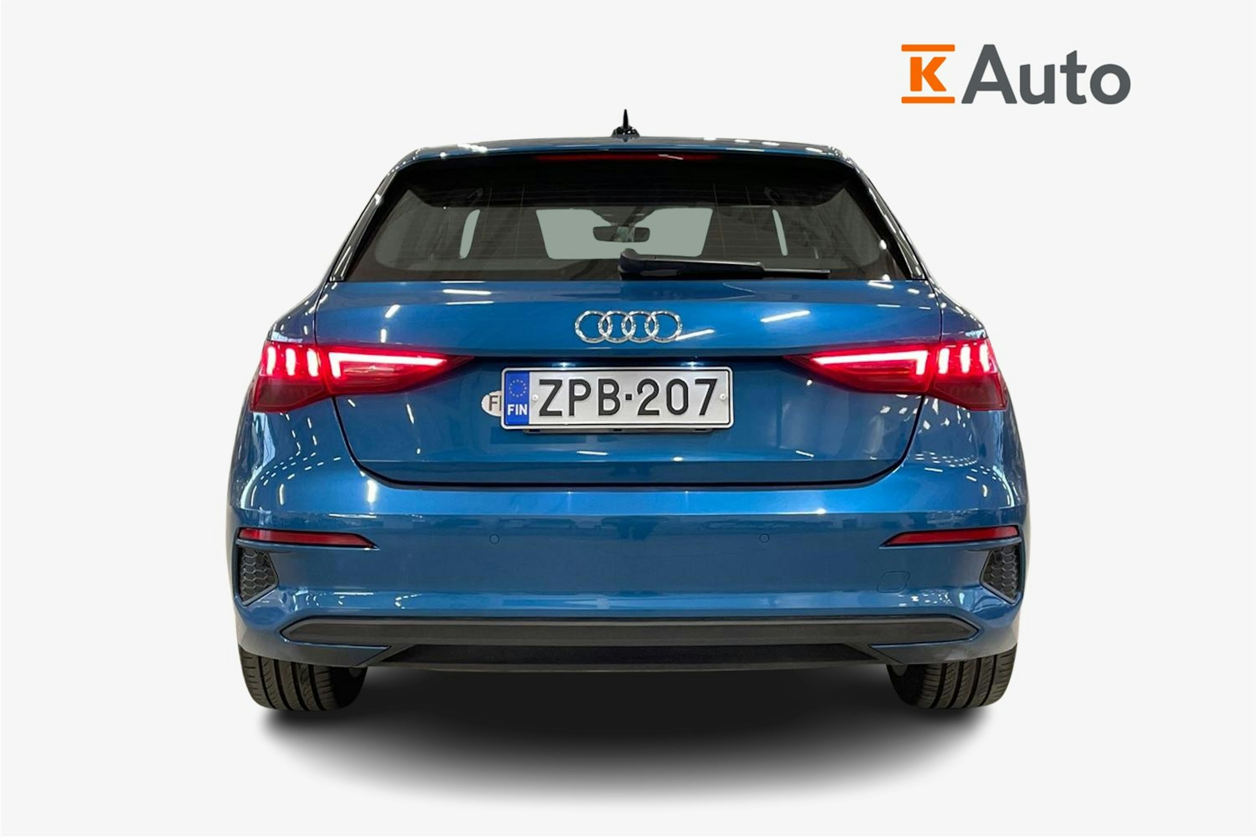 sininen Audi A3 2020 kuva 3.