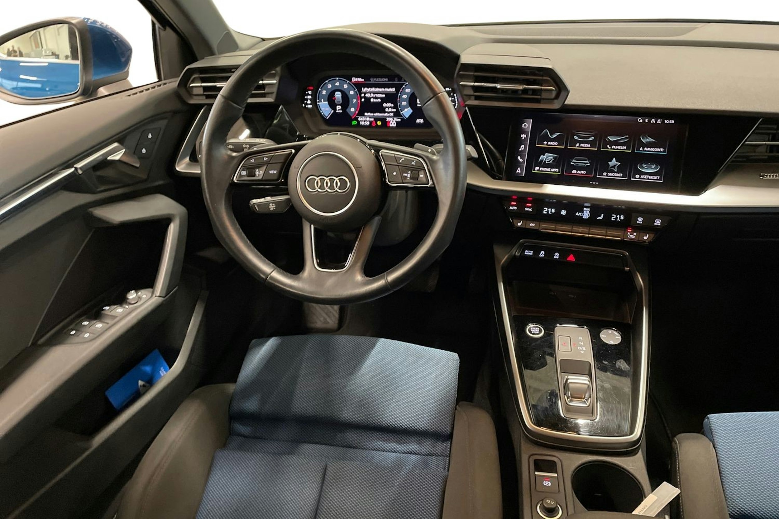 sininen Audi A3 2020 kuva 9.