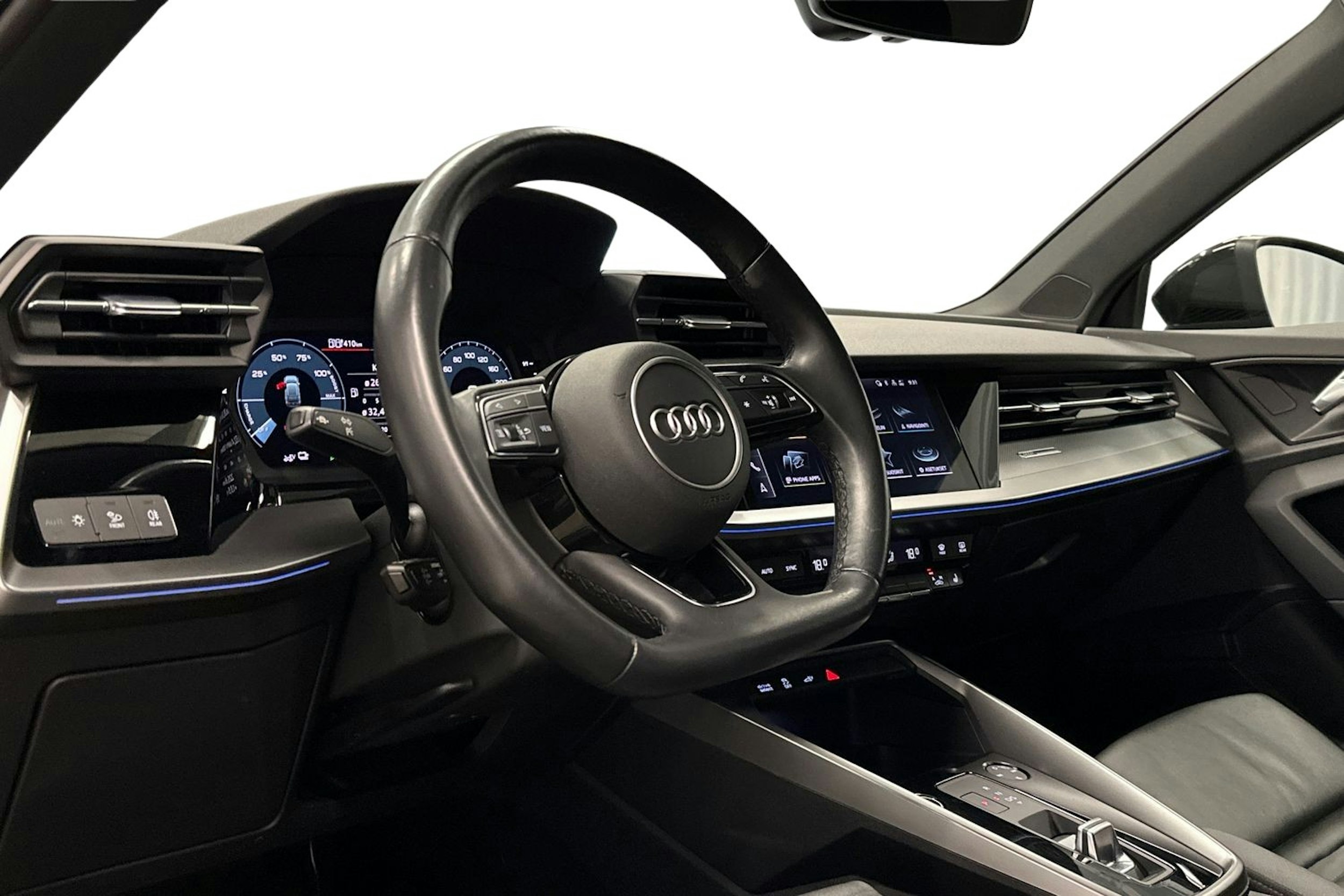 musta Audi A3 2021 kuva 7.