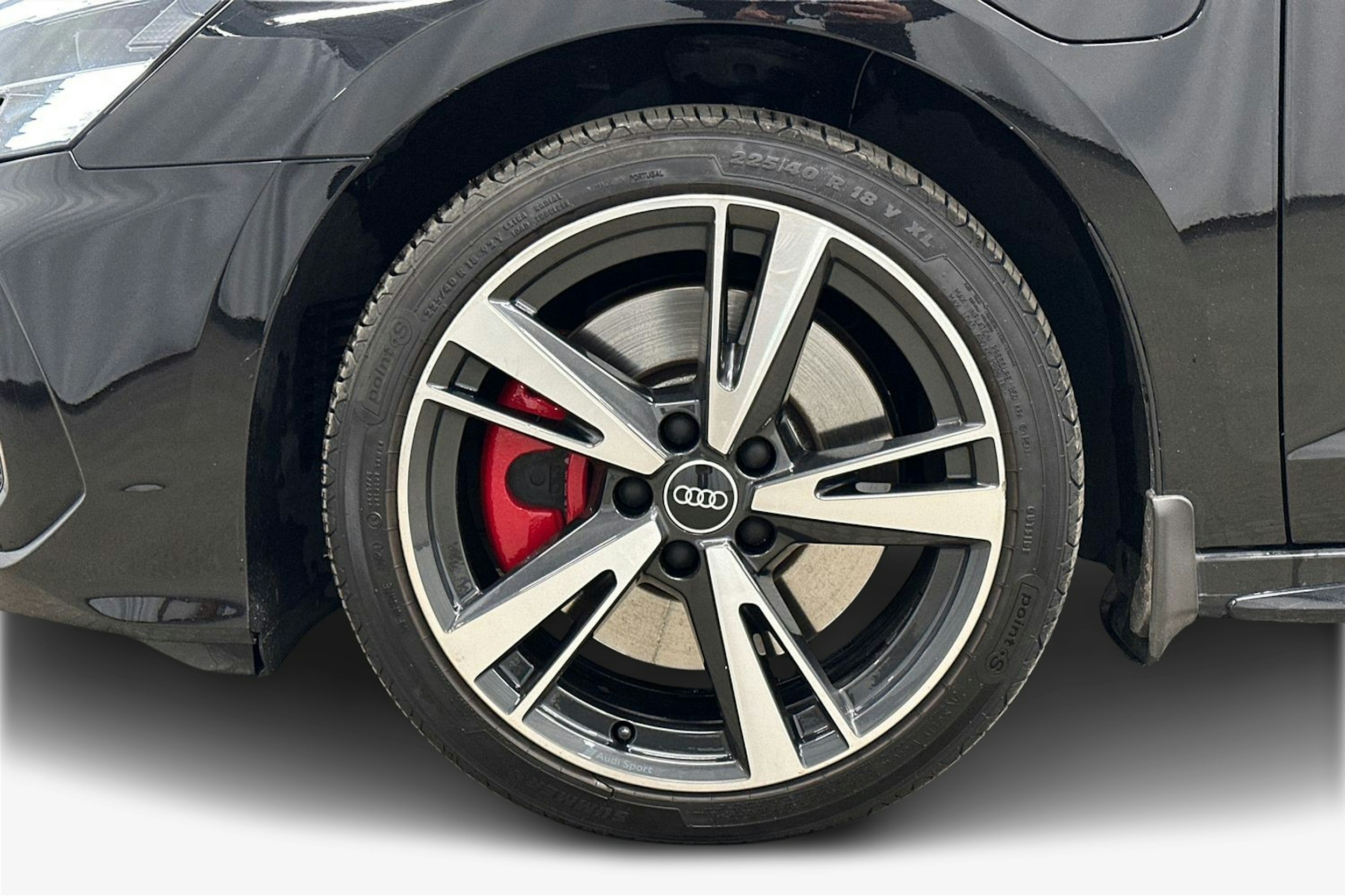 musta Audi A3 2021 kuva 11.