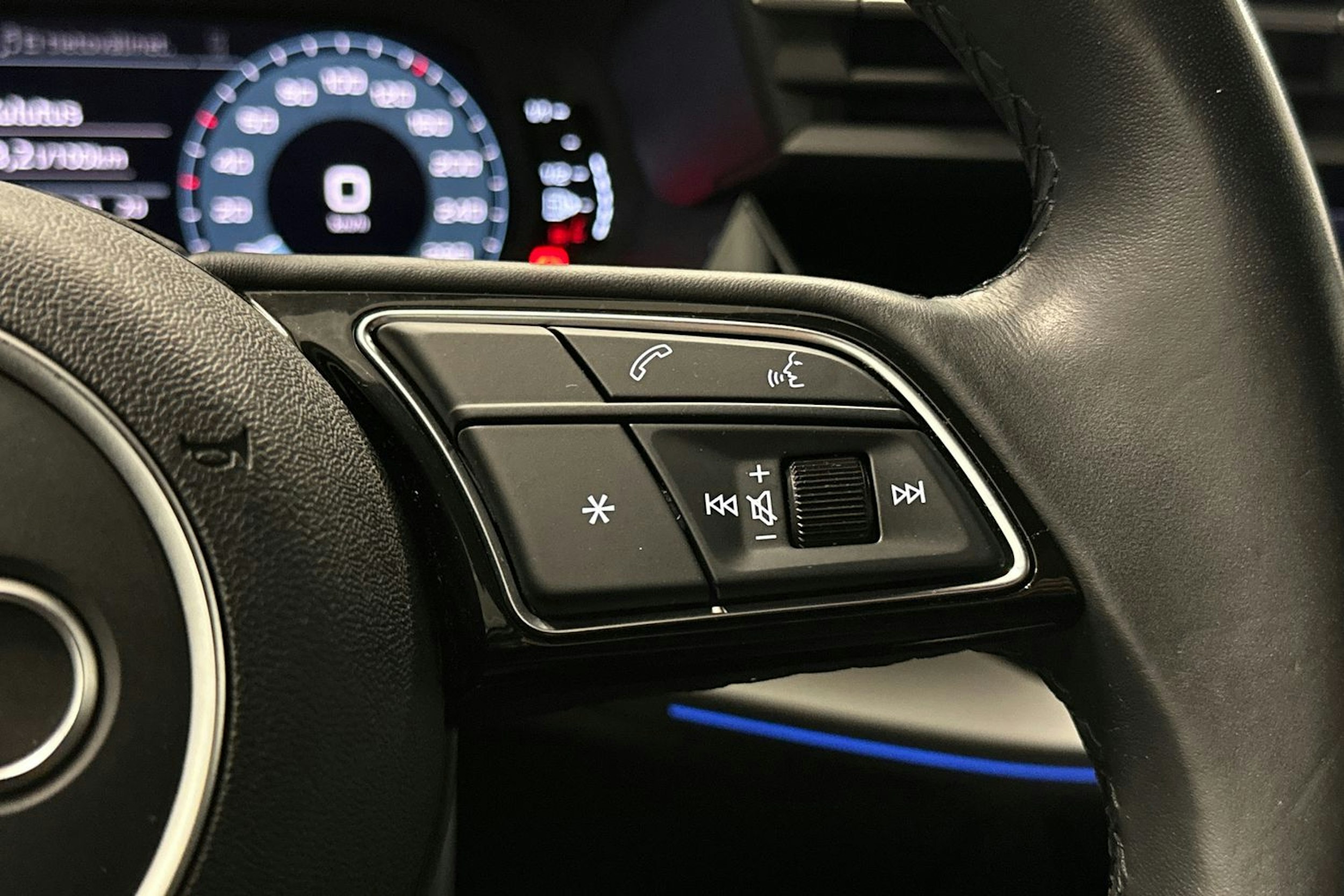 musta Audi A3 2021 kuva 18.