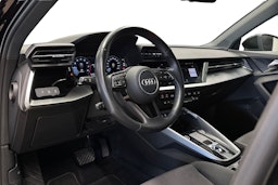 musta Audi A3 2021 kuva 7.