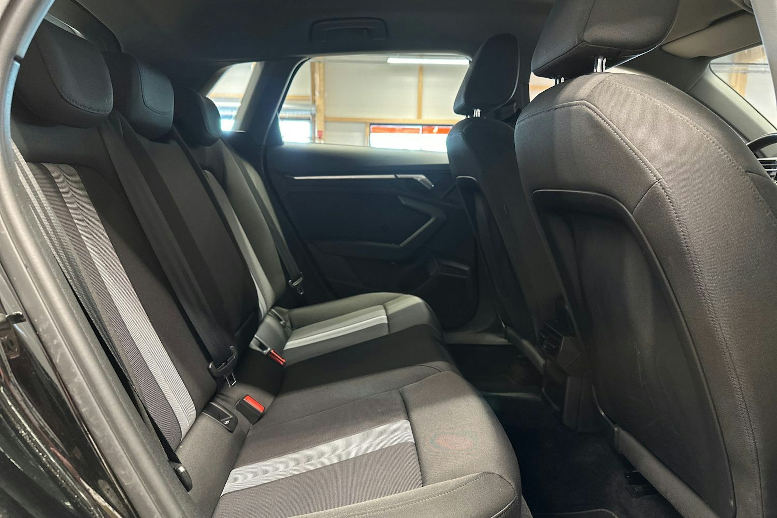 musta Audi A3 2021 kuva 14.