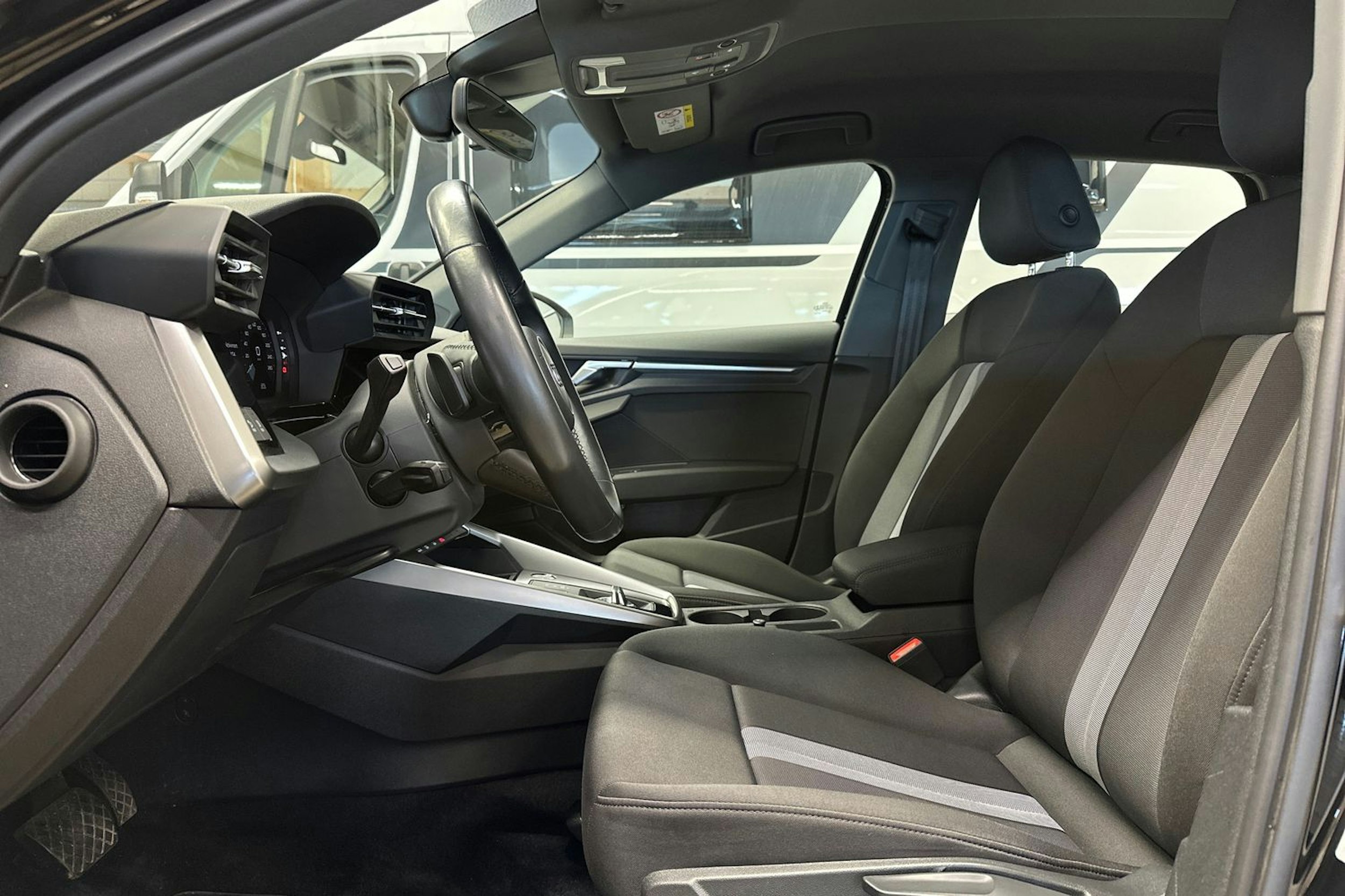 musta Audi A3 2021 kuva 15.