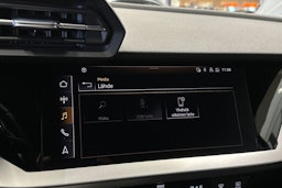 musta Audi A3 2021 kuva 18.