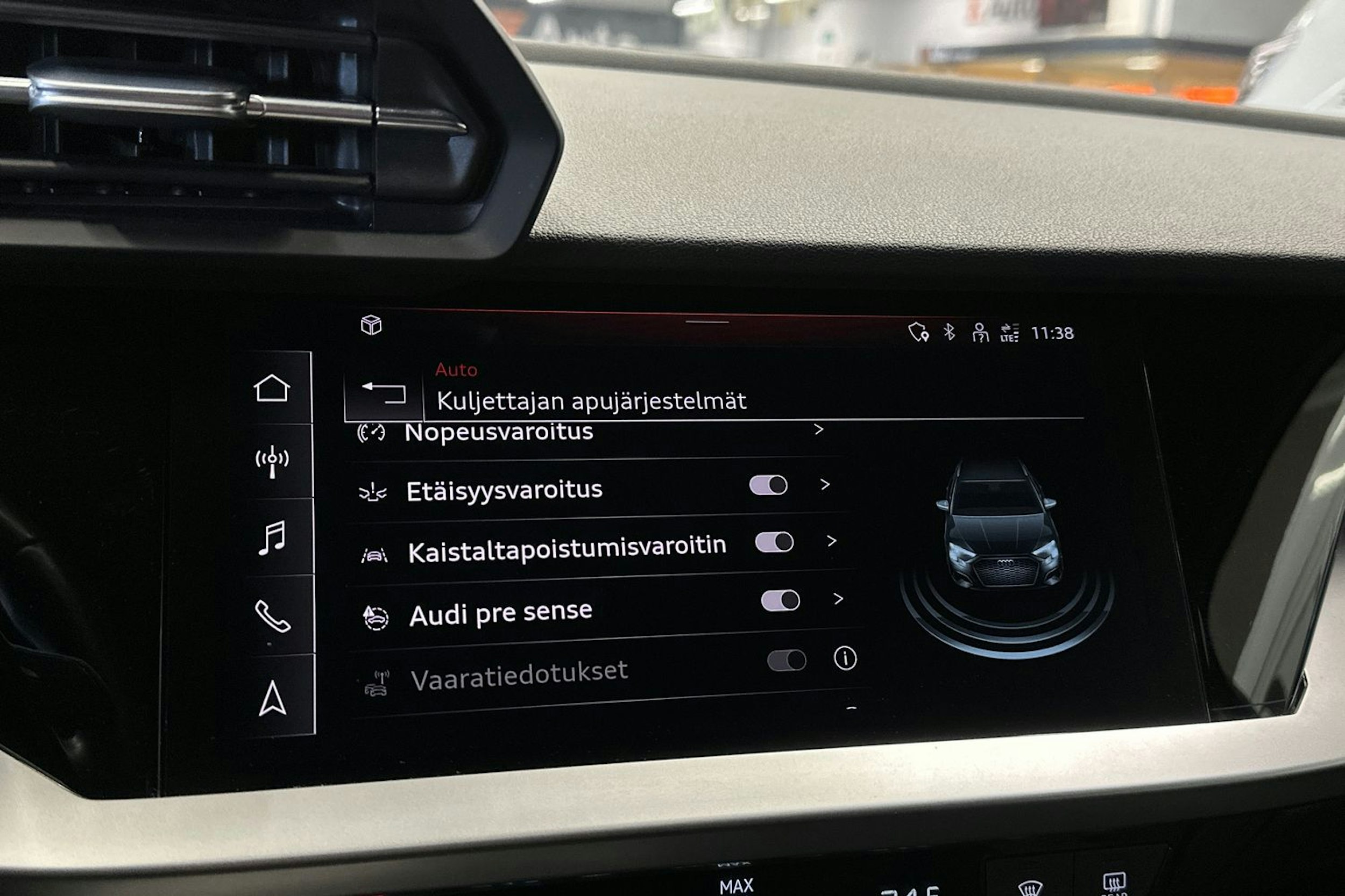 musta Audi A3 2021 kuva 19.