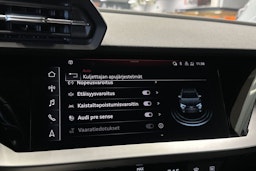 musta Audi A3 2021 kuva 19.