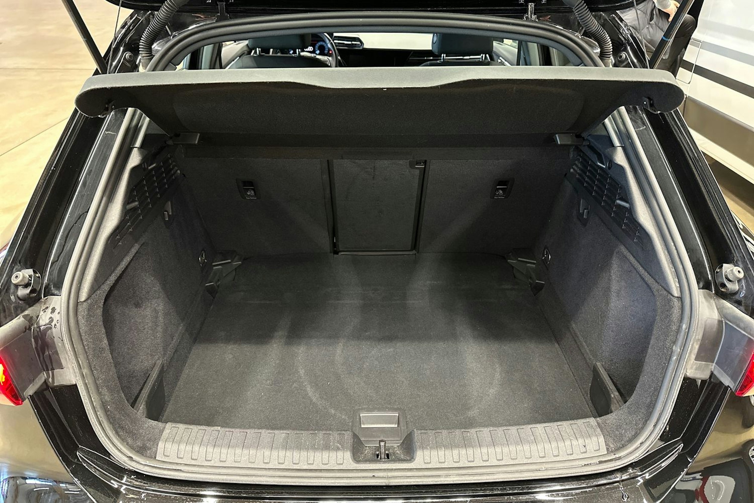 musta Audi A3 2021 kuva 28.