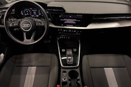 musta Audi A3 2021 kuva 7.