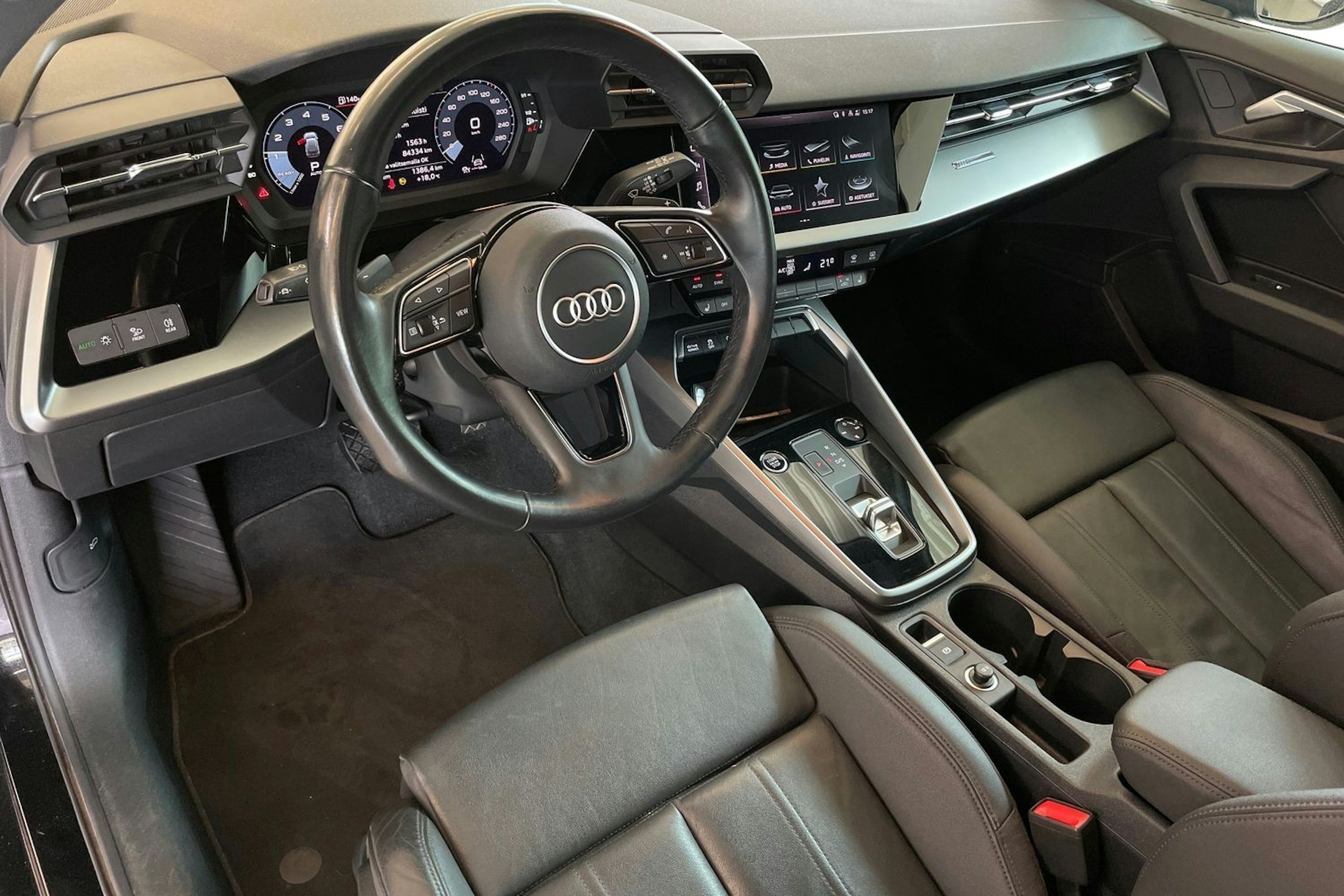 musta Audi A3 2021 kuva 7.
