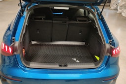 Sininen Audi A3 2021 kuva 11.