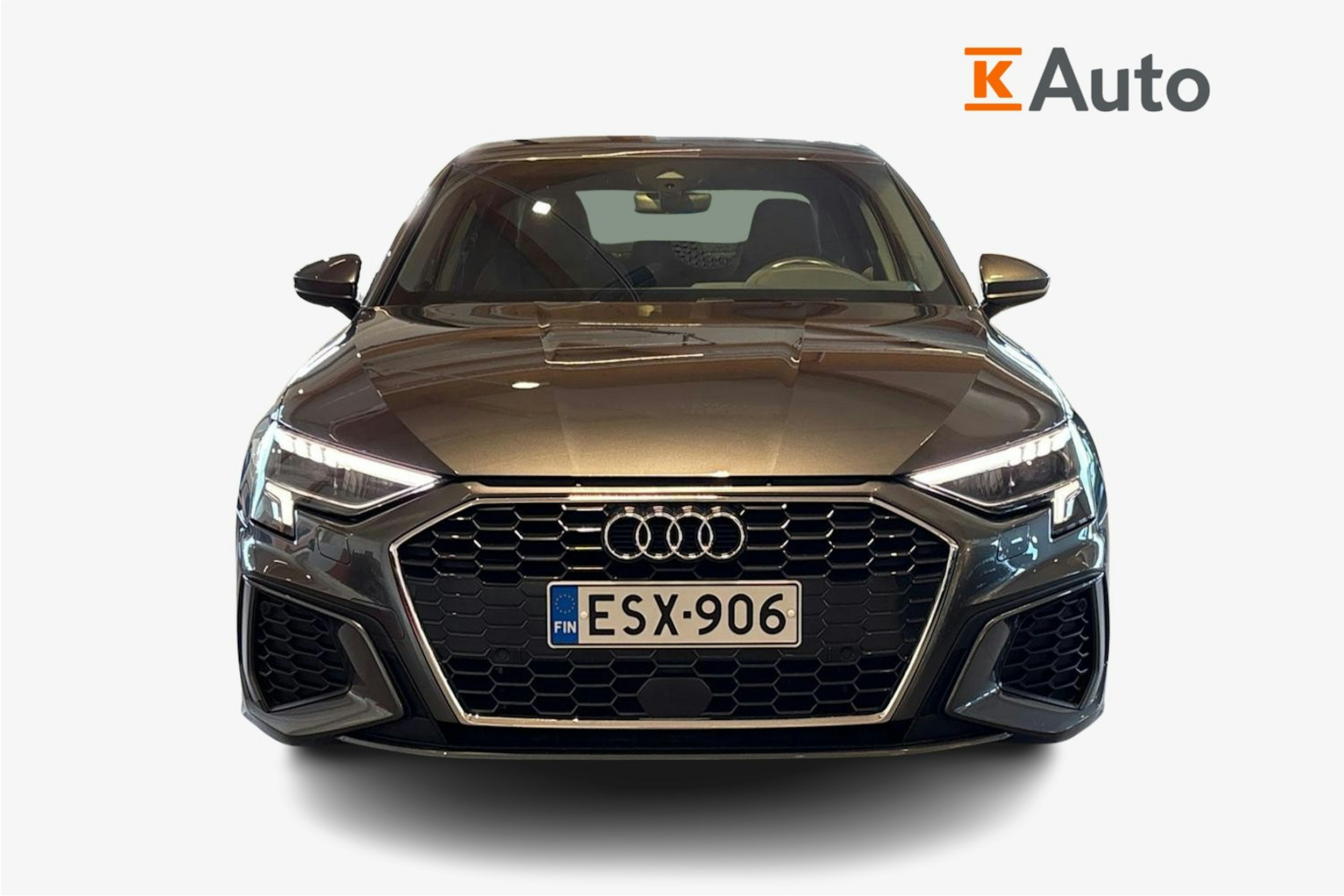 Harmaa Audi A3 2021 kuva 4.