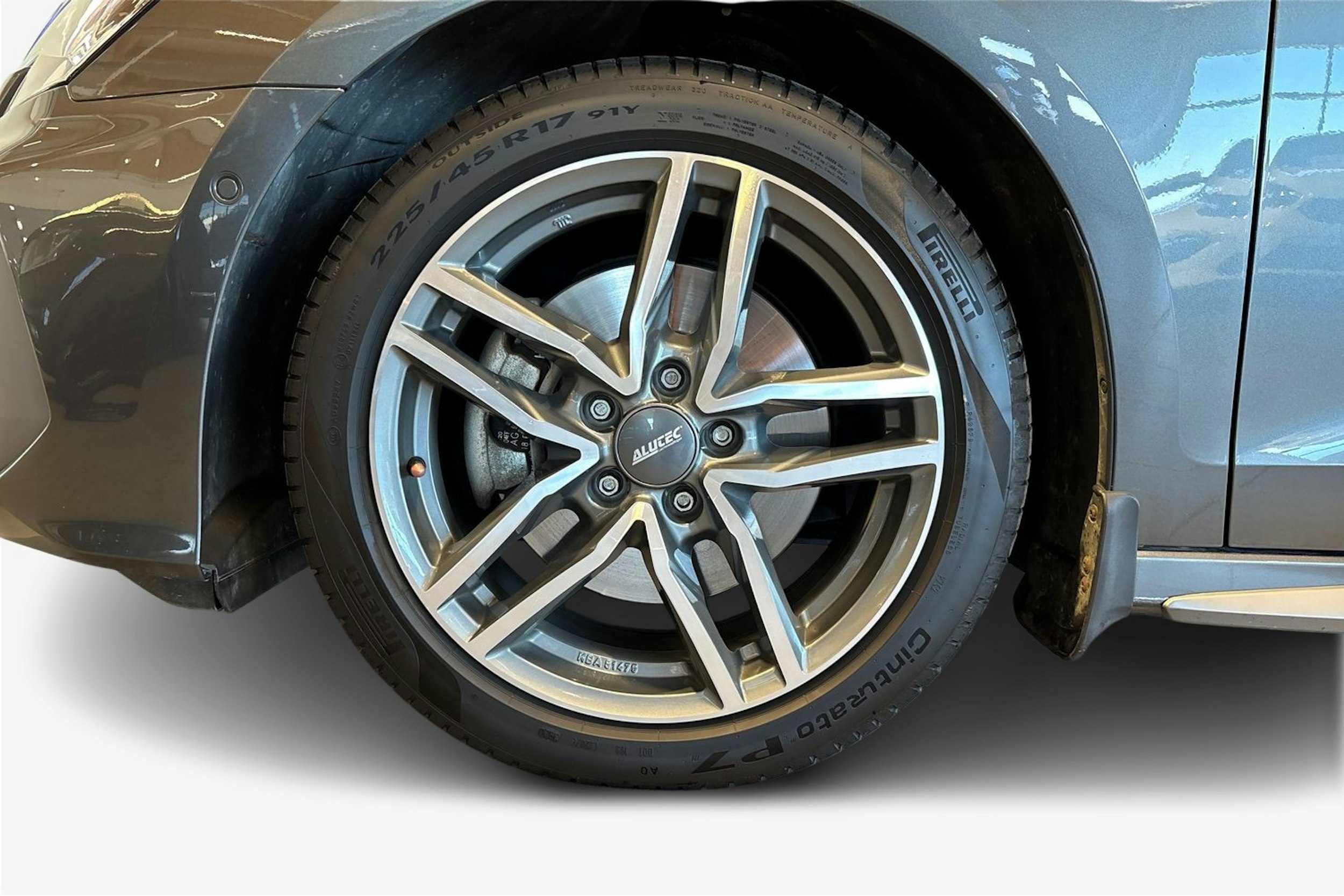 Harmaa Audi A3 2021 kuva 9.