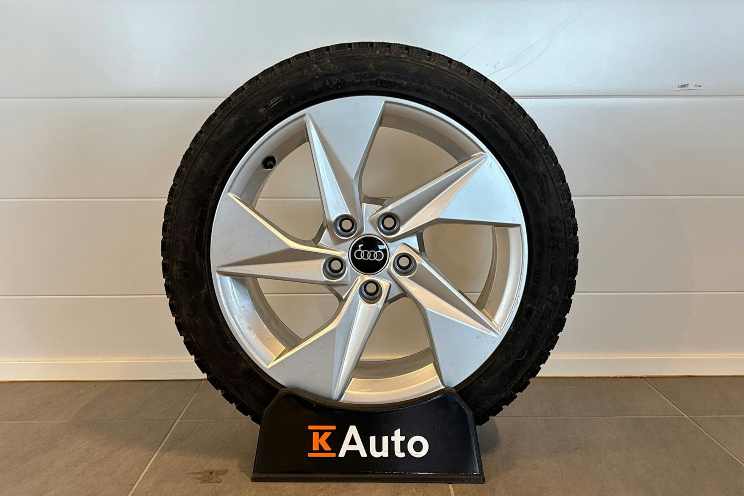 Harmaa Audi A3 2021 kuva 10.