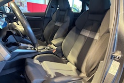 Harmaa Audi A3 2021 kuva 13.