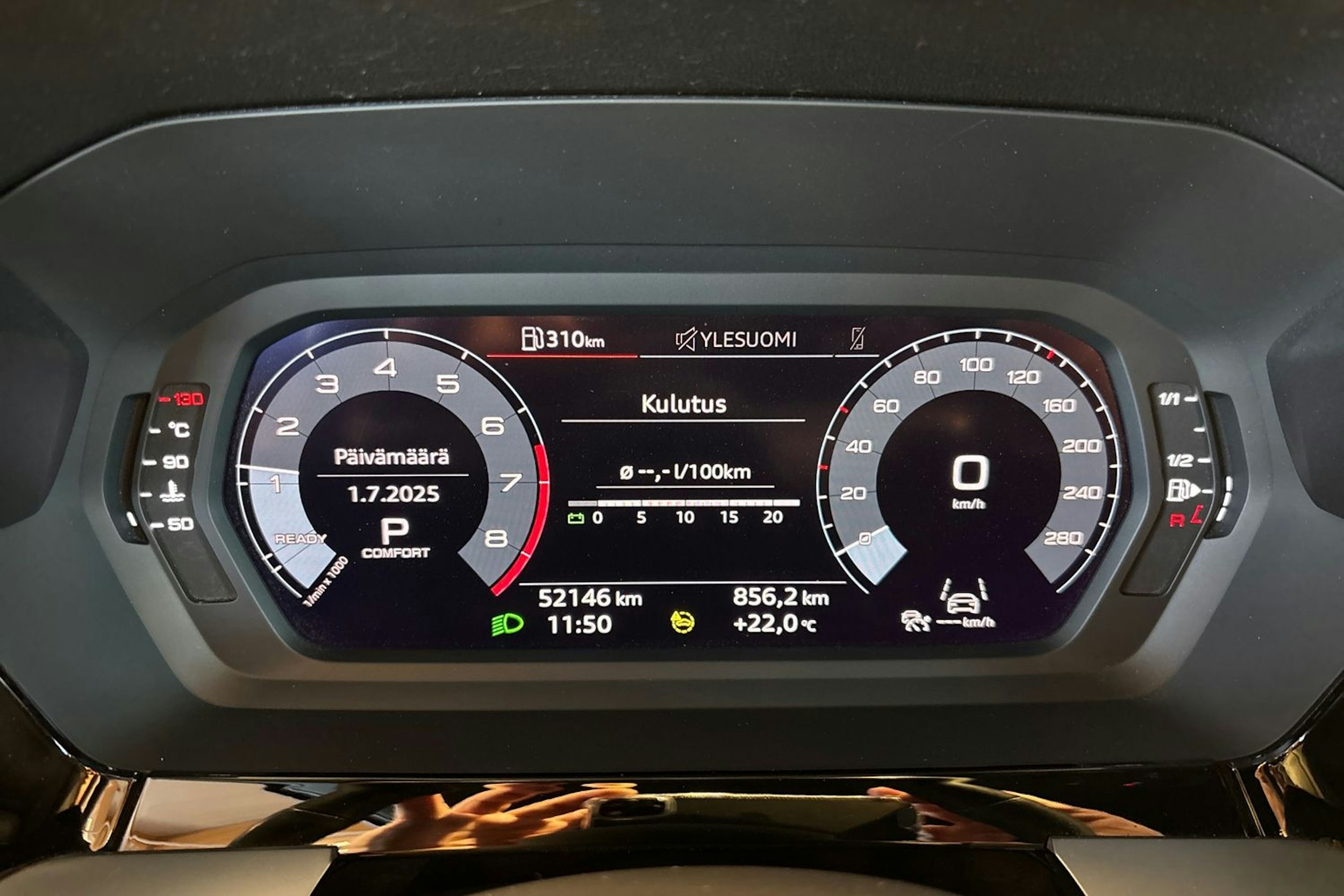 Harmaa Audi A3 2021 kuva 14.
