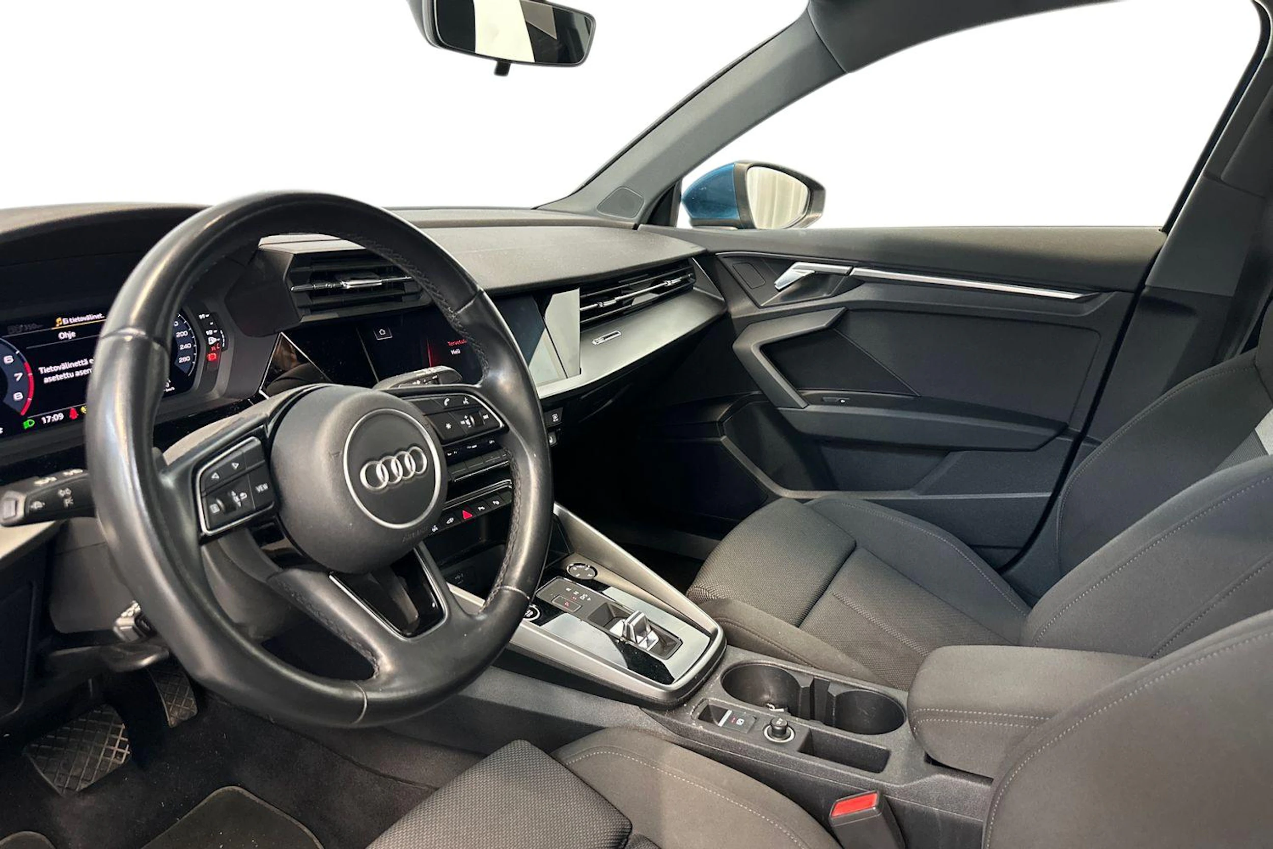 sininen Audi A3 2021 kuva 3.