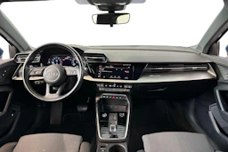 sininen Audi A3 2021 kuva 9.