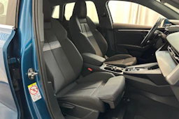 sininen Audi A3 2021 kuva 10.