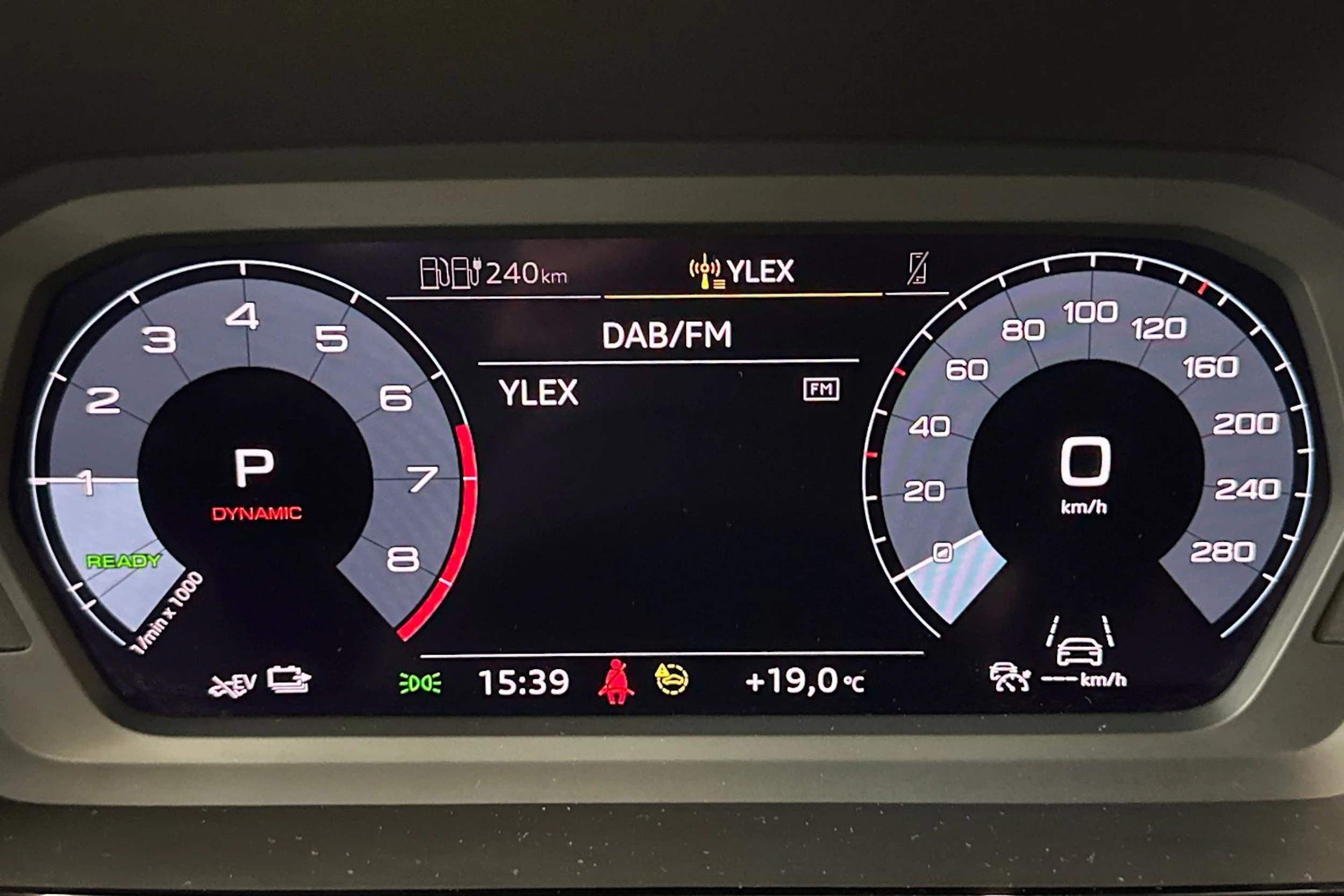 sininen Audi A3 2021 kuva 18.