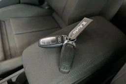 sininen Audi A3 2021 kuva 28.